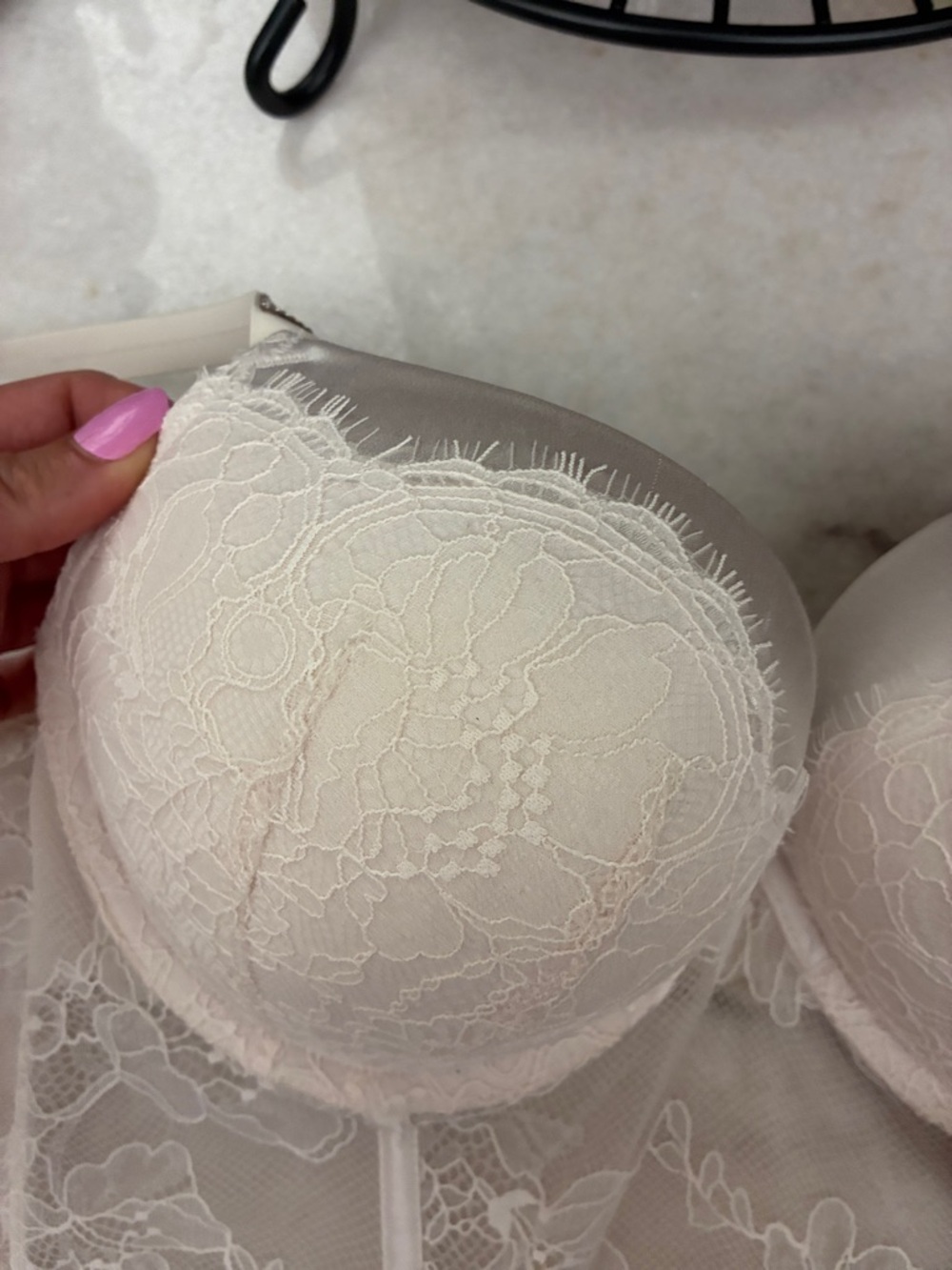 Victoria’s Secret bombshell bra - Picture 5 of 15